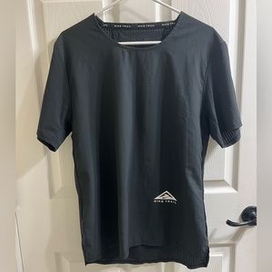 Nike Trail DriFit Rise 385 Short Sleeve